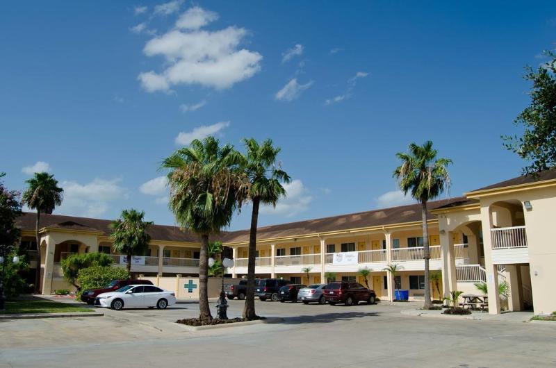 Texas Inn And Suites City Center At University Dr. Эдинбург Экстерьер фото